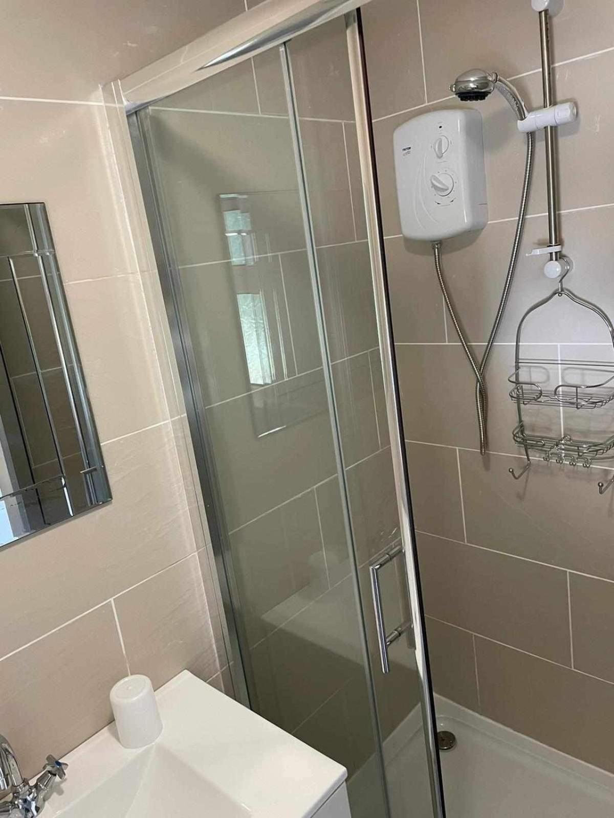 180 River View Cabin Caeathro Екстер'єр фото