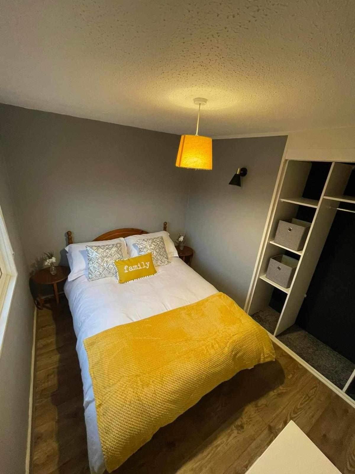 180 River View Cabin Caeathro Екстер'єр фото